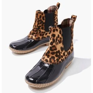 Forever 21 Cheetah Print Rain Booties